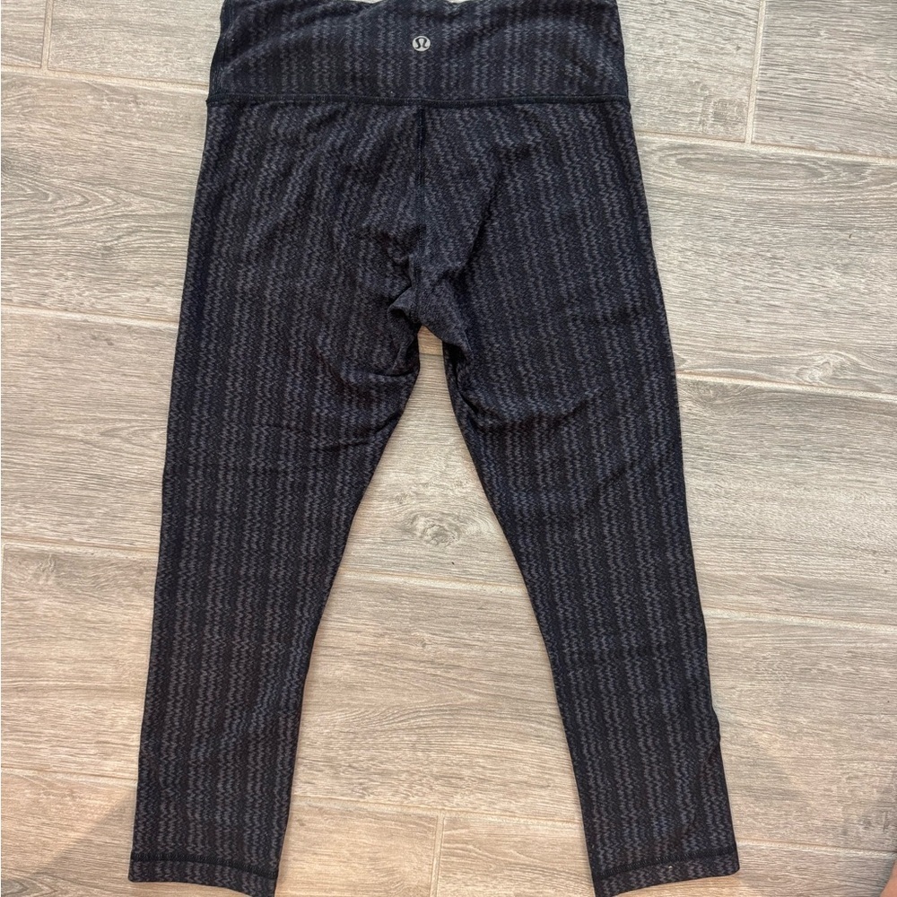 Lululemon Gray Patterned Leggings